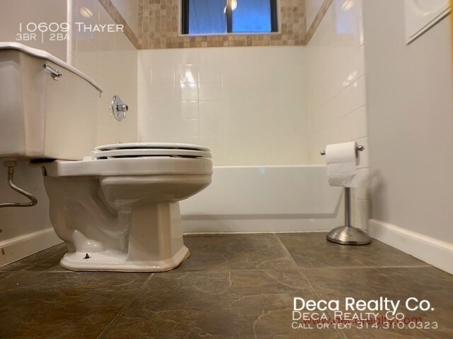 Building Photo - 3 Bedroom House