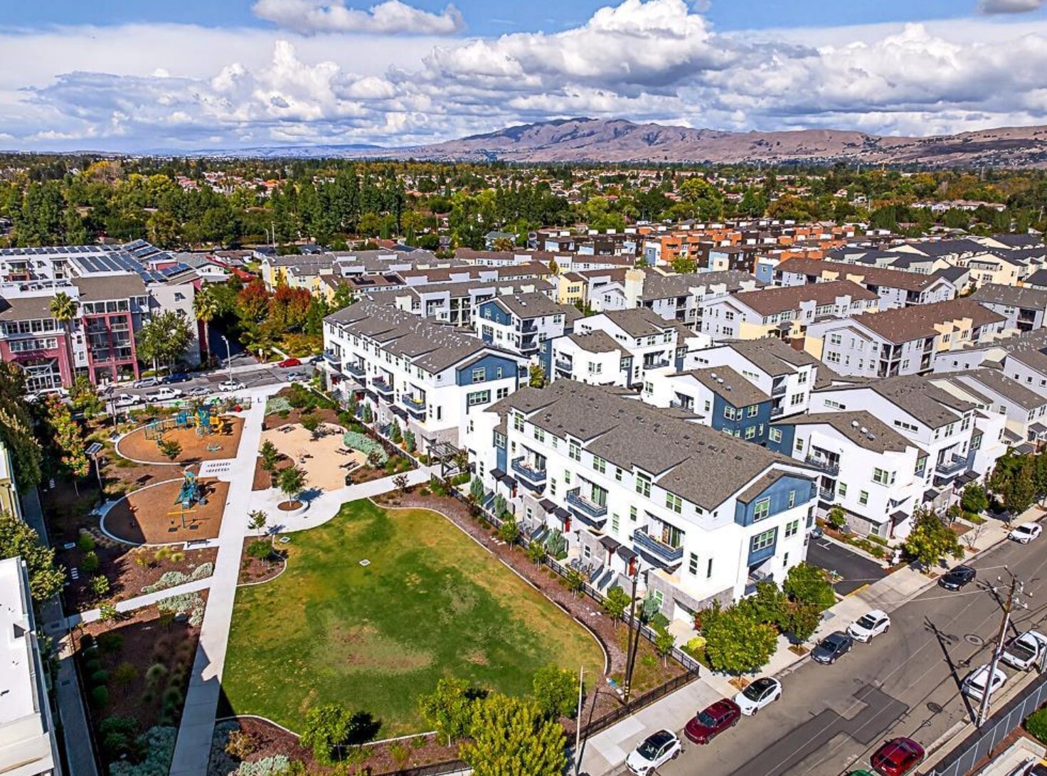 Building Photo - 1889 Sable Pl