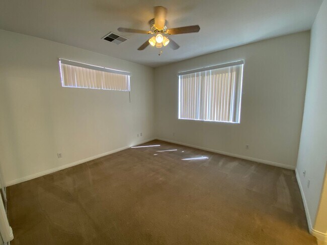 Building Photo - RARE SINGLE STORY IN SUMMERLIN! 3 bed, 2 bath.