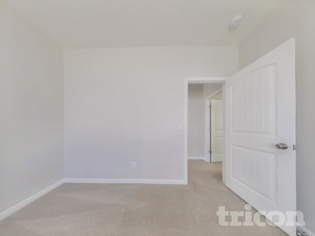 Building Photo - 56 Chimney Springs Dr SW