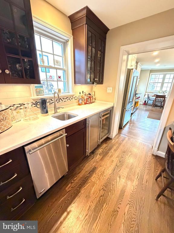 Building Photo - 4318 Lynbrook Dr