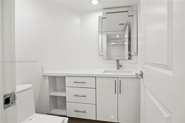 Building Photo - 20936 NE 37th Ave