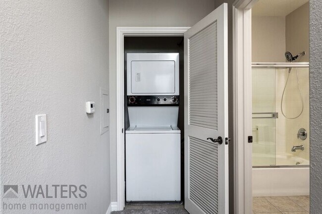 Building Photo - 4175 Executive Dr