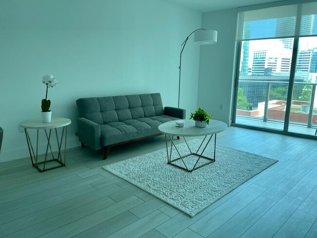 Living room - 1100 S Miami Ave