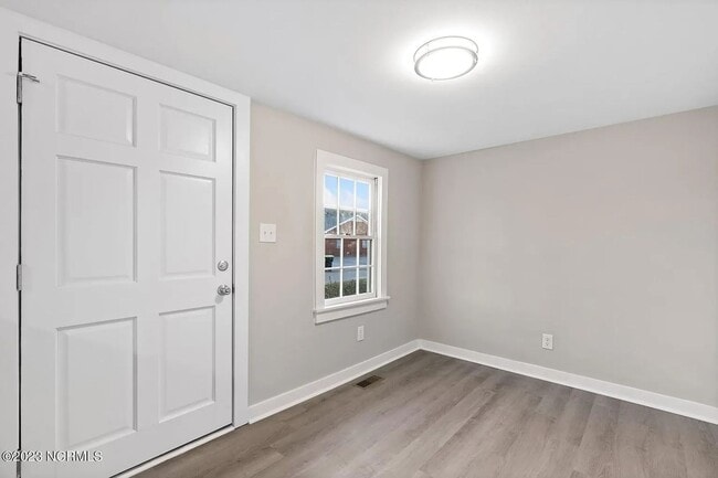 Building Photo - 2-bedroom, 1-bath cottage in the heart of Turkey, NC