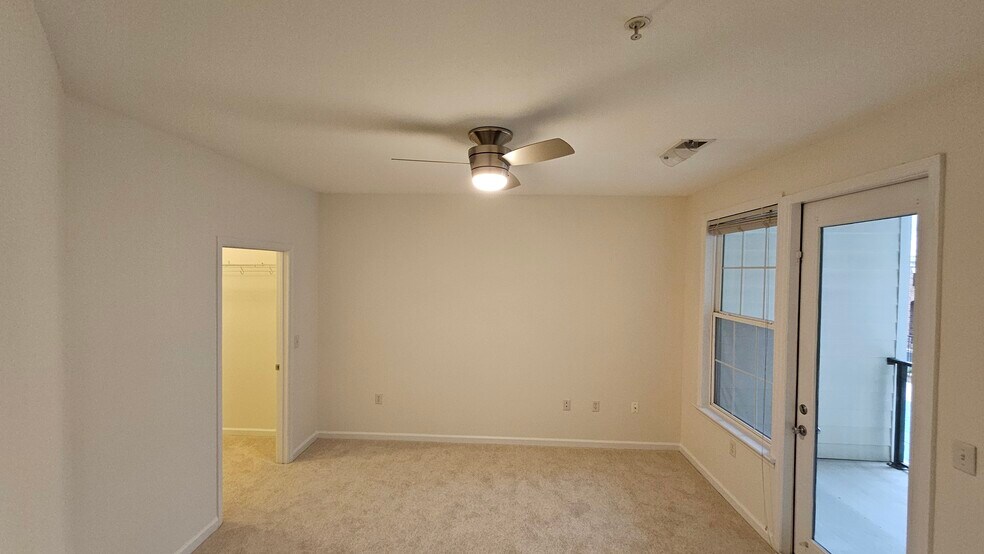 Building Photo - 23 Arch Pl