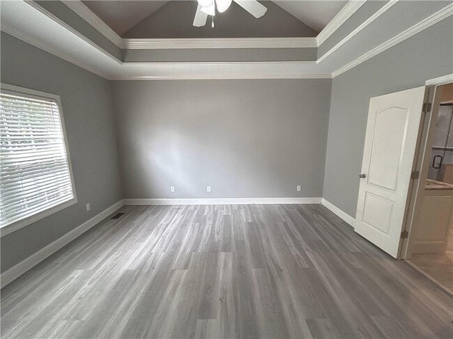 Building Photo - 4901 Planters Walk