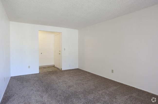 Stafford Court Apartments - Beaverton, OR | Apartment Finder