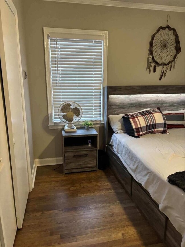 Building Photo - Beautiful Home