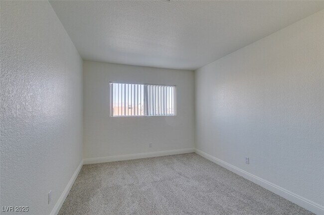 Building Photo - 1860 N Decatur Blvd