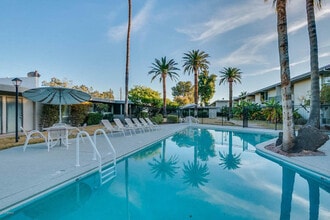 Building Photo - 3242 E Camelback Rd