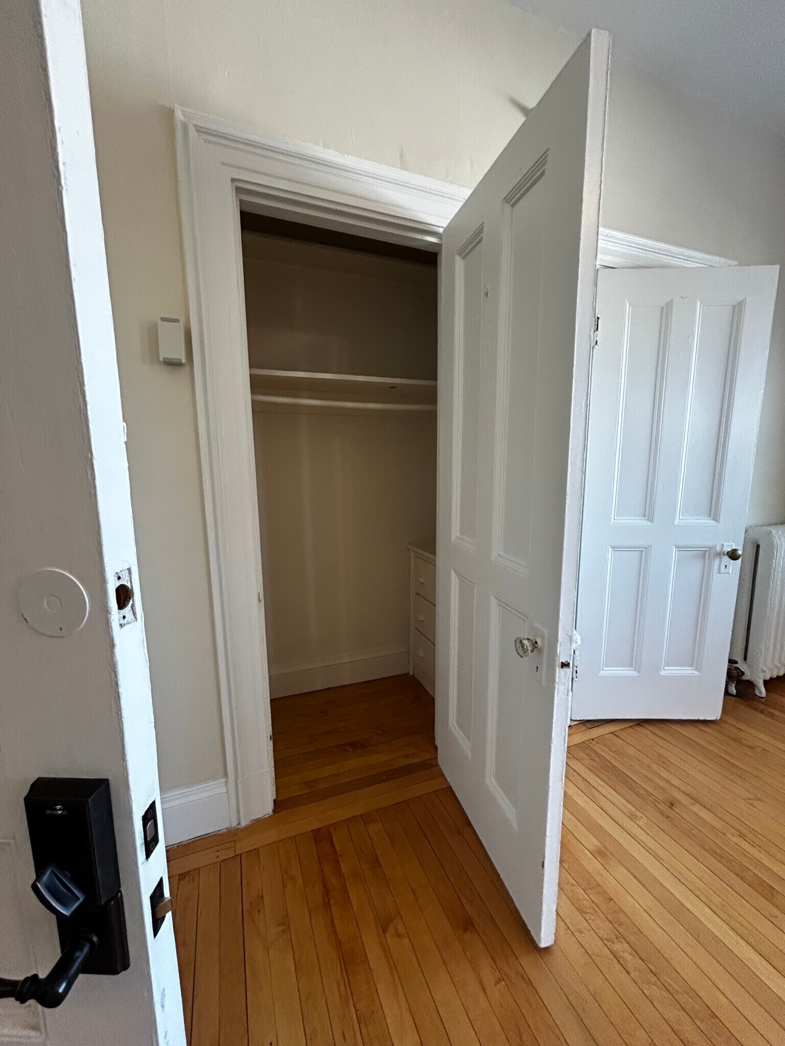 Building Photo - 1470 Beacon St