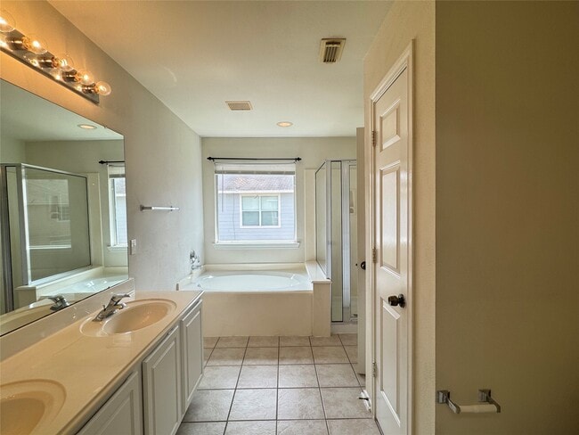 Building Photo - 16527 Beckland Ln