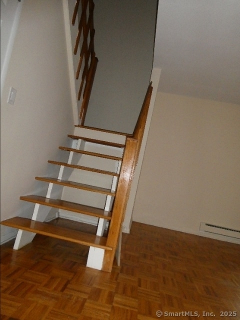 Building Photo - 203 W Walk