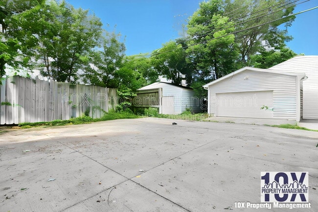 Building Photo - 917 Lockbourne Rd