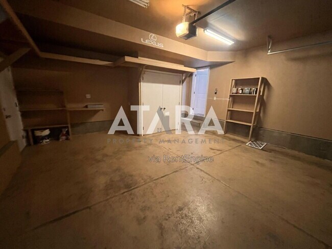 Building Photo - 754 Stonne Ln