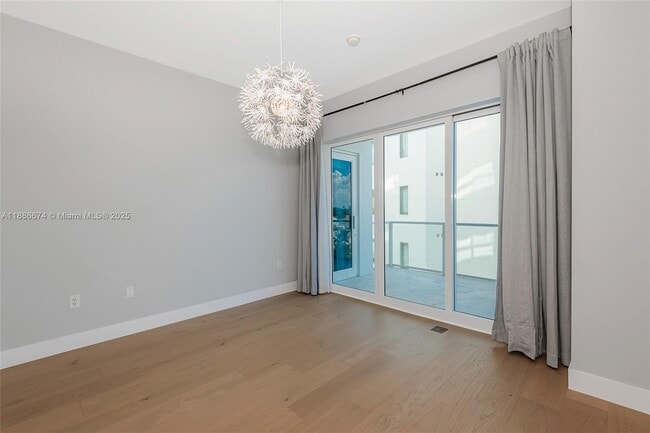 Building Photo - 6103 Aqua Ave