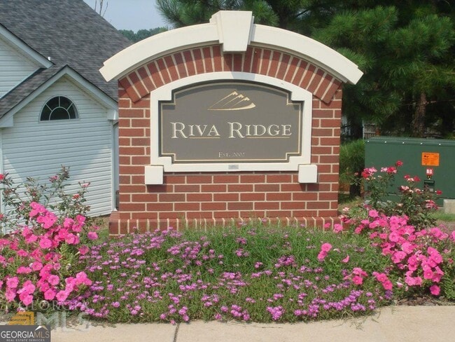 Building Photo - 2 Mill Ridge Pl