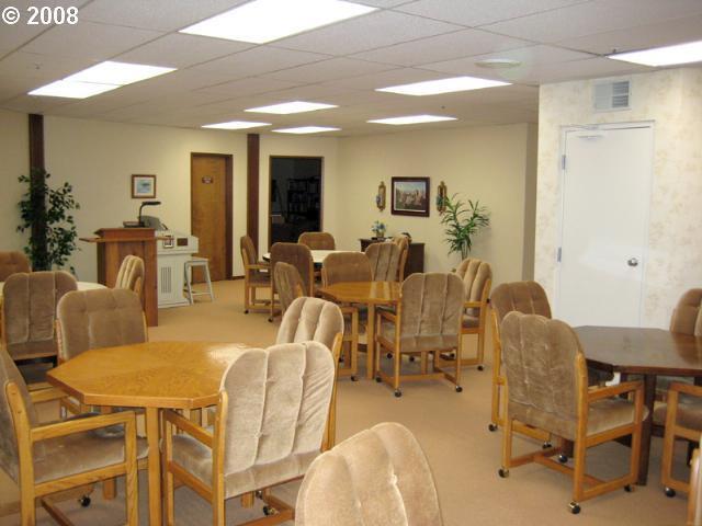 Building Photo - 13775 SW Scholls Ferry Rd