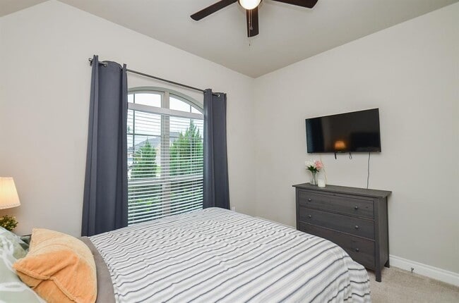 Building Photo - 4515 Primrose Valley Ln