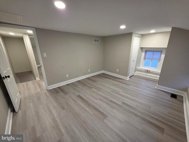 Building Photo - 4338 Cresson St