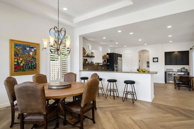 Building Photo - 96 Vía Bella