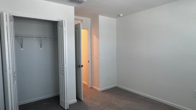 Building Photo - Modern Luxury Living in Marion Ranch – Brand-New Townhome | Internet, Trash & Lawn Care Included!