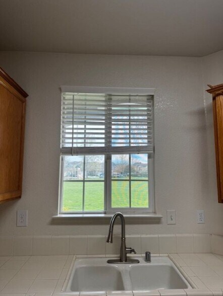 Building Photo - 8224 Shay Cir