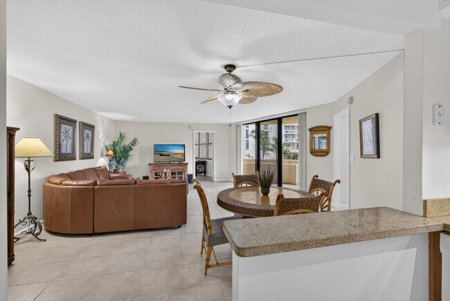 Building Photo - 2800 N Ocean Dr