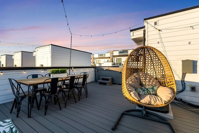 Building Photo - 1313 Baptist World Center Dr