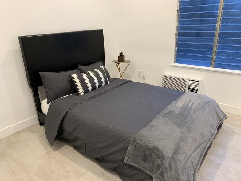 Building Photo - 539 N Spaulding Ave