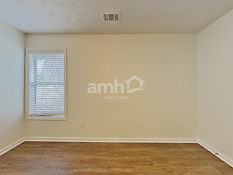 Building Photo - 3563 Dunbar Ln