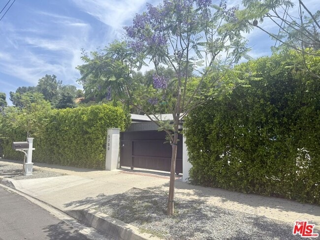 Building Photo - 5700 Laramie Ave