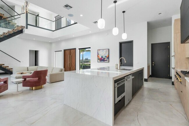 Building Photo - 13480 U.S. Rte 1