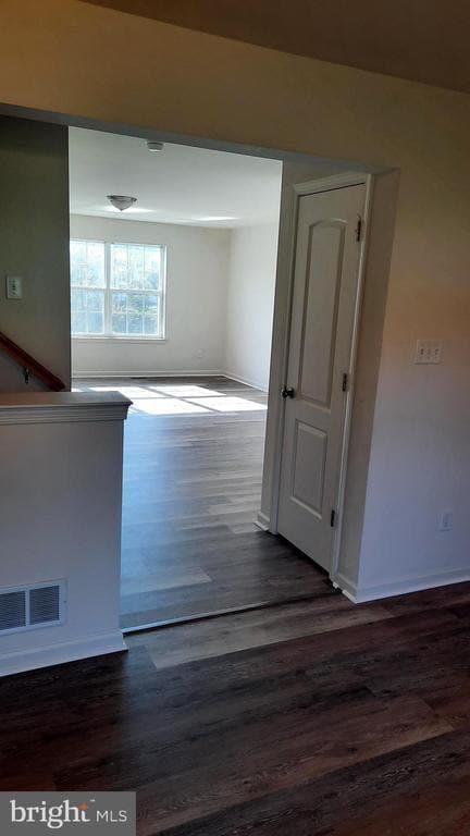 Building Photo - 2439 Newtown Dr