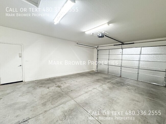 Building Photo - 1124 W Fir Tree Rd