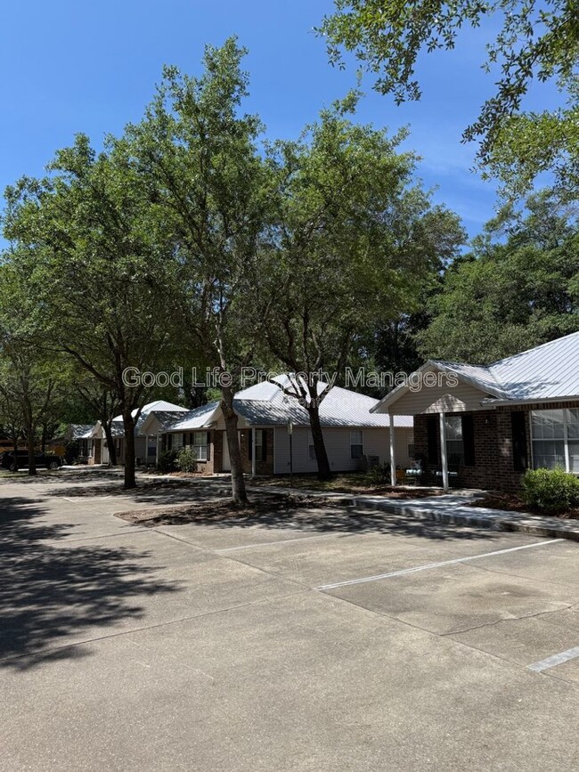 Building Photo - 9980 Bowman Ave