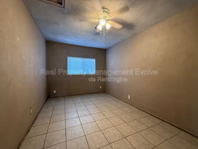 Building Photo - 3419 W Marshall Ave