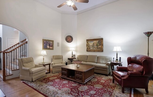 Building Photo - Luxury Waterfront Rental in Gated Montebello Community