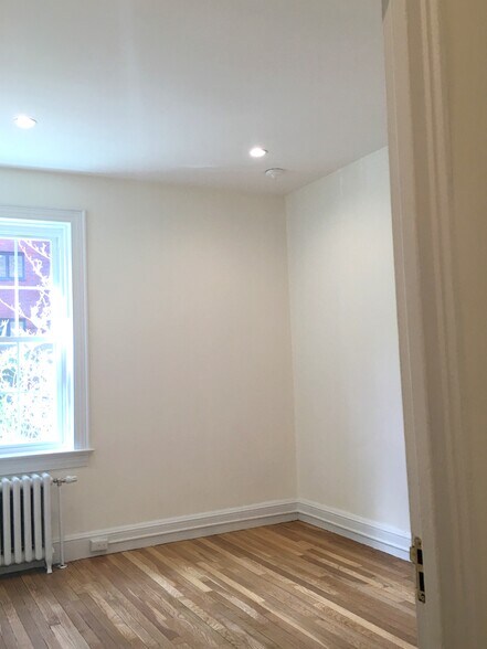 Building Photo - 16 Chauncy Street