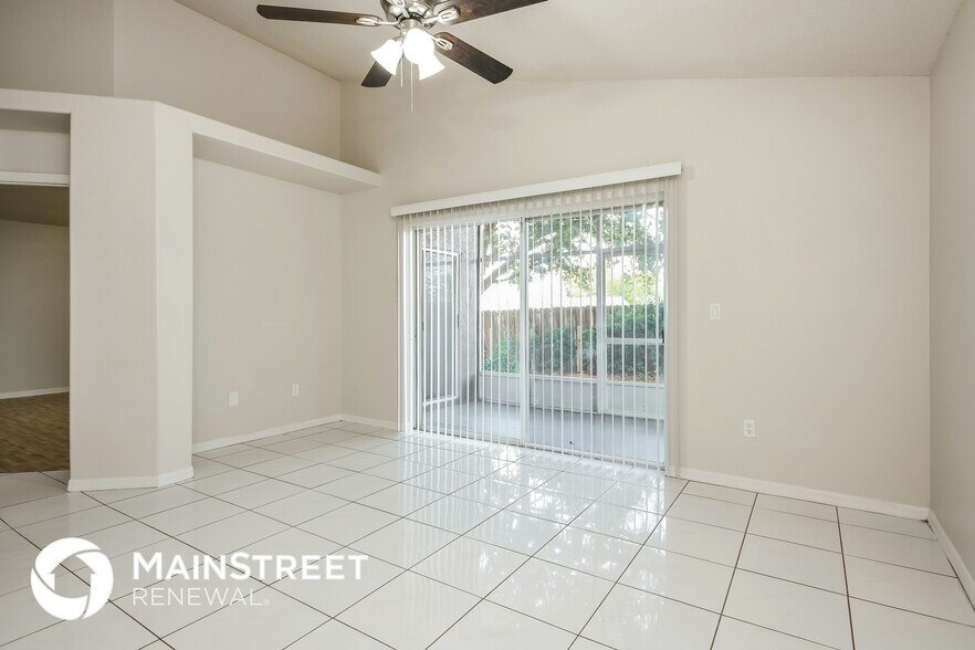 Building Photo - 2321 Paulette Dr