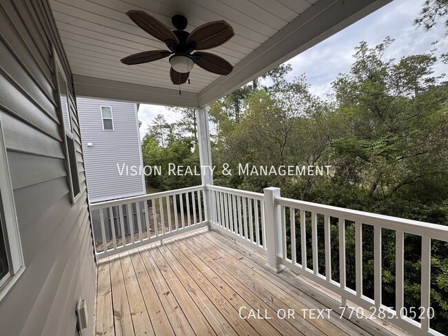 Building Photo - 141 Winding River Dr
