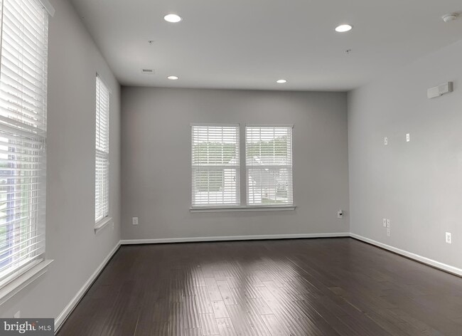 Building Photo - 1029 Agricopia Dr
