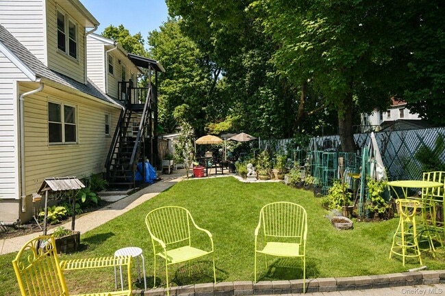 Building Photo - 206 Winthrop Ave