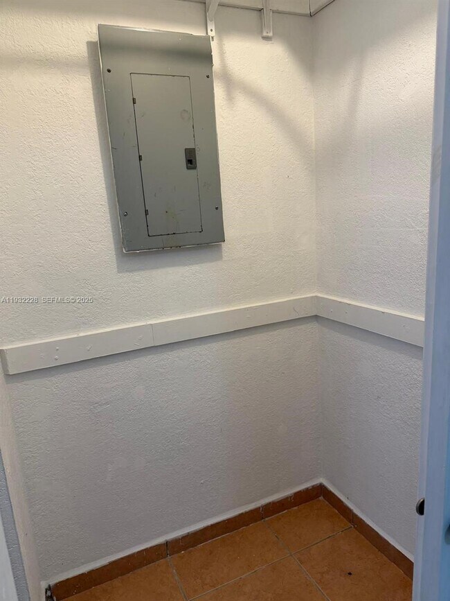 Building Photo - 3650 SW 92nd Ave