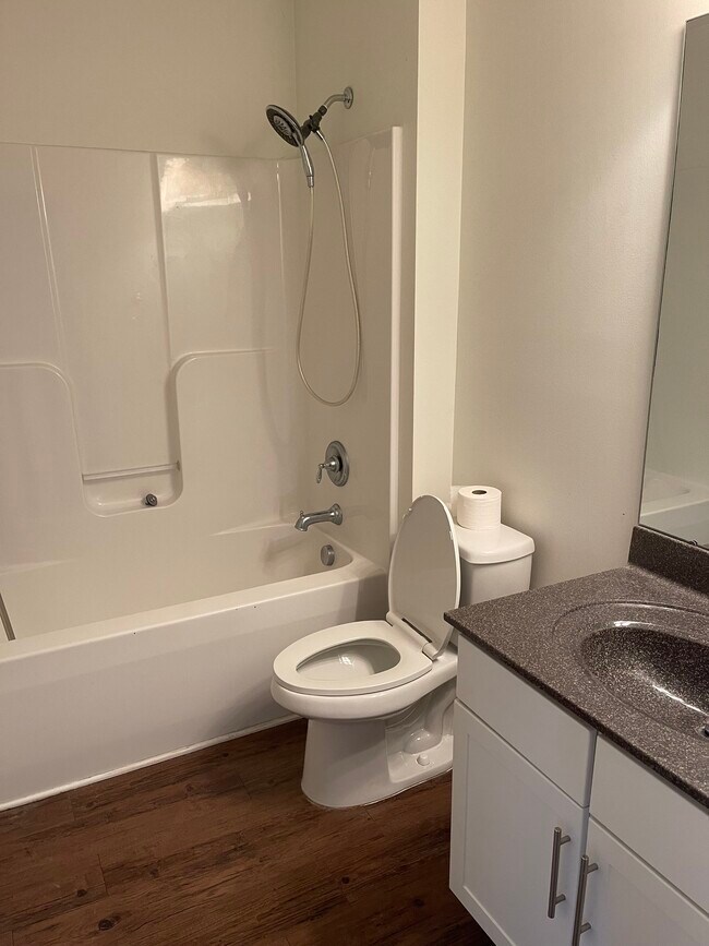 Building Photo - 1511 Joy St SE