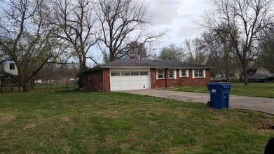 Building Photo - Willard beauty !!