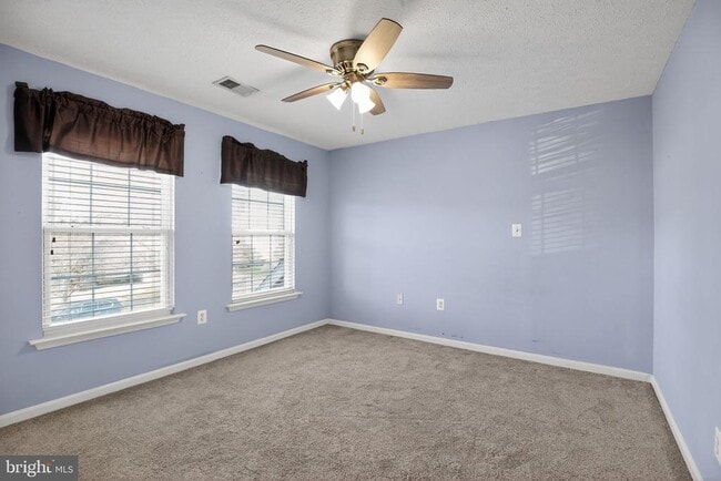 Building Photo - 2323 Springdale Ln