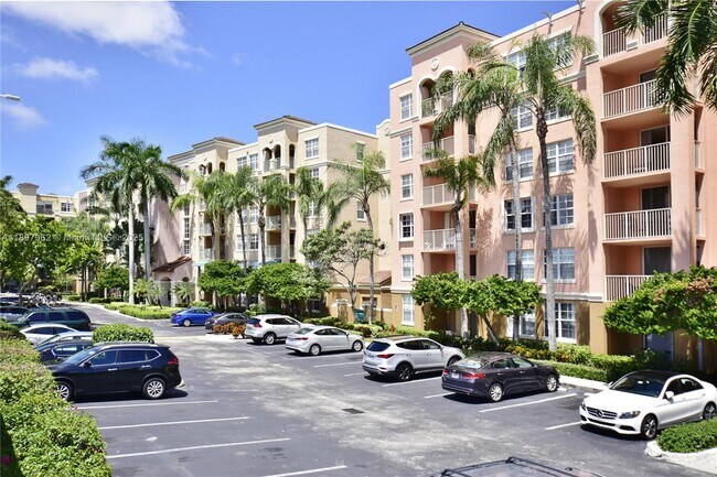 Building Photo - 19501 E Country Club Dr