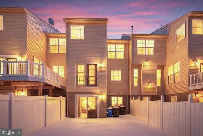 Building Photo - 618 Berwick Ct